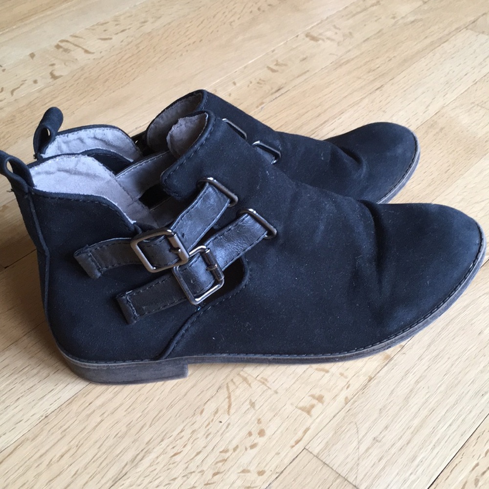 Black booties with peephole ankles
